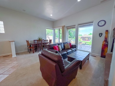 2255 N Tuweap Dr unit 50, Saint George, UT 84770 - photo 3