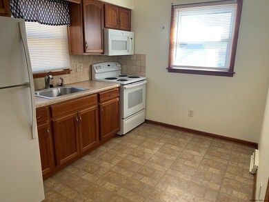 1 Oakland Ave, Colonie, NY 12205 - photo 6