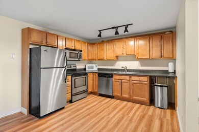 545 Calef Rd unit 23, Manchester, NH 03103 - photo 2