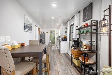 Dining Area/Kitchen