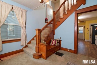 812 E High St, Davenport, IA 52803 - photo 2