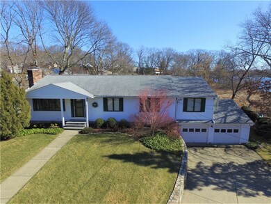 59 Pond View Dr, Warwick, RI 02886 - photo 2