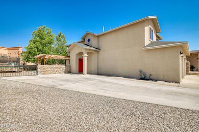 713 Desert Ash Dr, Horizon City, TX 79928 - photo 4