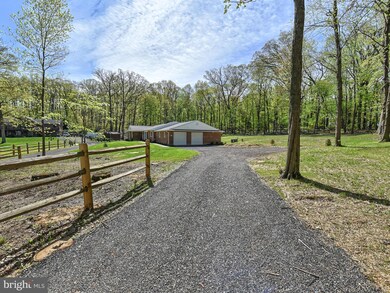 793 Bittersweet Ln, Sykesville, MD 21784 - photo 3