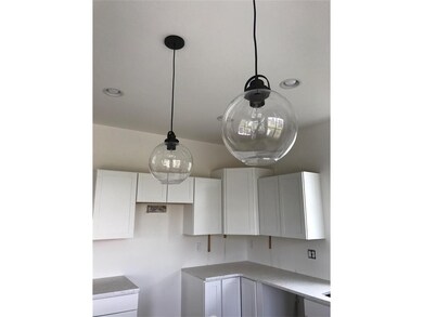 2405 Hallbrook St SW, Cedar Rapids, IA 52404 - photo 5