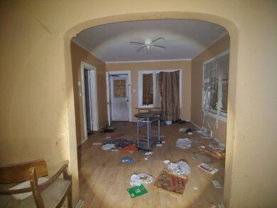 816 Pine St, Waukegan, IL 60085 - photo 5