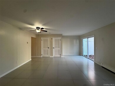 8 Whitman Ct, Middletown, NY 10941 - photo 5