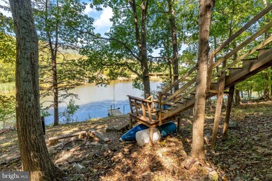 302 Tuscarora Trail, Berkeley Springs, WV 25411 - photo 5