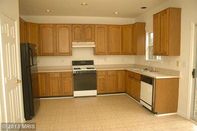 13182 Dashco Way, Herndon, VA 20171 - photo 2