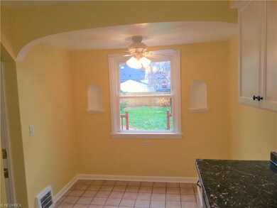 Eat in breakfast nook