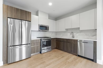 9 Central St unit 106, Somerville, MA 02143 - photo 2