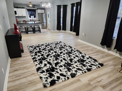 904 W 8th St, Muscatine, IA 52761 - photo 5