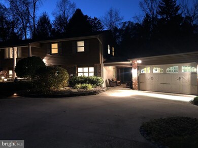 21 Arbor Cir, Glen Mills, PA 19342 - photo 2