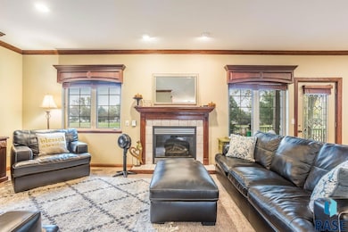 5116 S Saint Andrews Cir, Sioux Falls, SD 57108 - photo 5