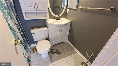 9813 Hellingly Place, Montgomery Village, MD 20886 - photo 6