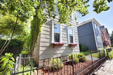 464 Jackson St, Columbus, OH 43206 - photo 2