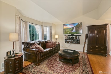 54 E Mcgill Ave, Everett, WA 98208 - photo 4