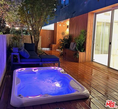 855 N Croft Ave unit 101, West Hollywood, CA 90069 - photo 2