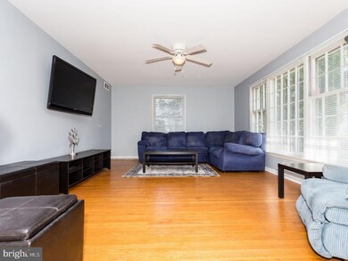 809 Heritage Rd, Cinnaminson, NJ 08077 - photo 4