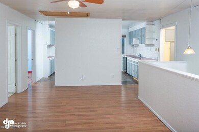 Living Room_DMD_1588-SMALL