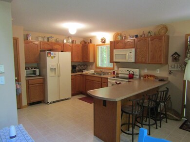 1092 Red Hawk Dr, Lake Ariel, PA 18436 - photo 4