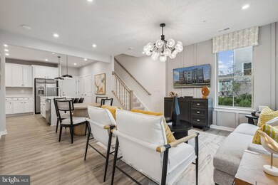 2133 Glacier Rd, Herndon, VA 20170 - photo 3