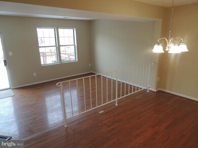 5412 Ingleboro Ct, Capitol Heights, MD 20743 - photo 2