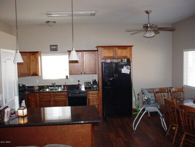 251 N Canyon Loop - Kitchen n Dining