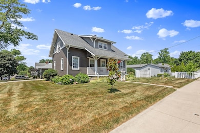 901 Campbell St, Valparaiso, IN 46385 - photo 2