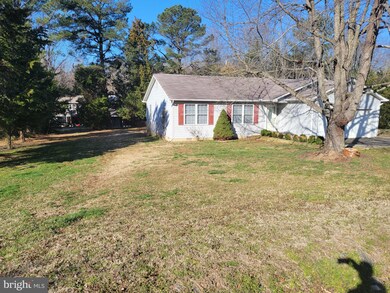 35610 Aviation Yacht Club Rd, Mechanicsville, MD 20659 - photo 2