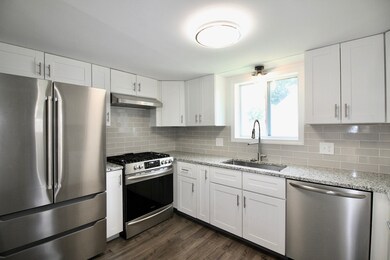 23 Walnut St, Ludlow, MA 01056 - photo 4