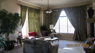 Big Family Room with Fireplace