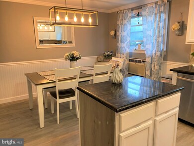 713 Grant Rd, Folcroft, PA 19032 - photo 7