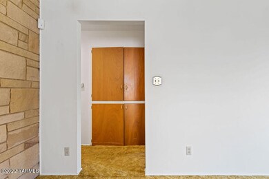 1606S15thAve-8