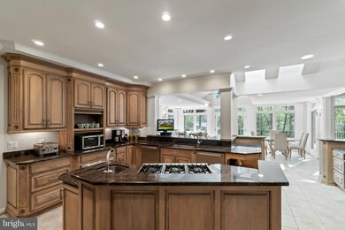 11264 Bright Pond Ln, Reston, VA 20194 - photo 5