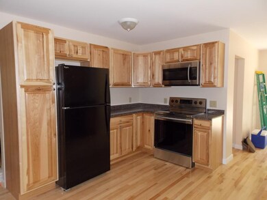 67 Jennifer Ln, Conway, NH 03818 - photo 6