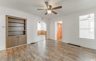 1029 Clinton St, Lincoln, IL 62656 - photo 6