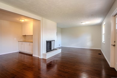 33 Orchard Hill Rd, Branford, CT 06405 - photo 3