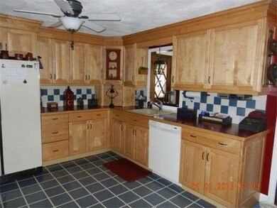 16 Barrows Ct, Norton, MA 02766 - photo 5