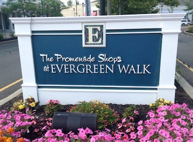 Close to Evergreen Walk