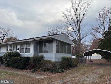 41 Pendleton Rd, Fredericksburg, VA 22405 - photo 2