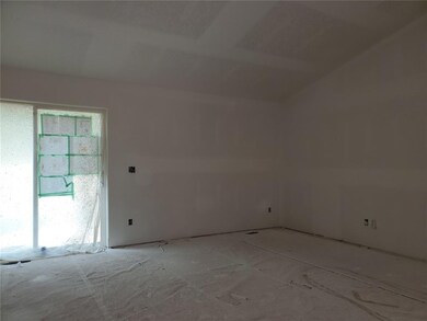 2018 Holly Meadow Ave SW, Cedar Rapids, IA 52404 - photo 5