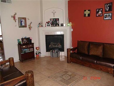 14025 Lago Seco Dr, Horizon City, TX 79928 - photo 4