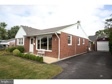 5 Lawnton Rd, Norristown, PA 19401 - photo 2