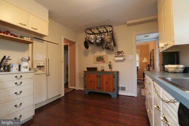 10606 Lexington Ct, Kensington, MD 20895 - photo 6