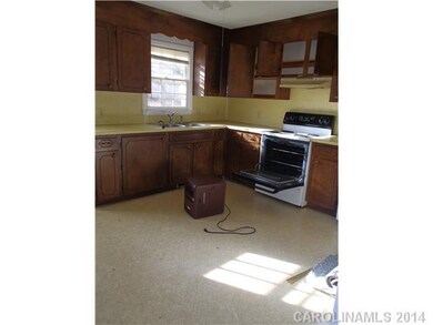 221 N Kelly St unit 5, Statesville, NC 28677 - photo 3