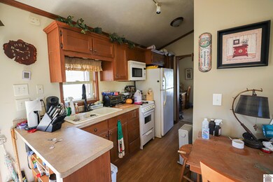 250 Captain Morgan Rd unit 242 Captain Morgan R, Hardin, KY 42048 - photo 5