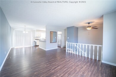 168 Timberlake Cir, Scott Depot, WV 25560 - photo 4