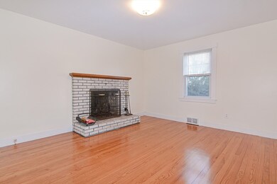 6 Greene St unit A, Hopedale, MA 01747 - photo 3