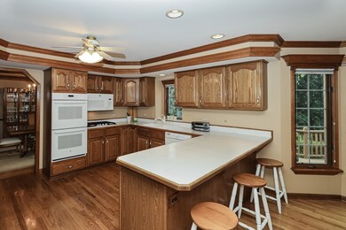 1608 Alan Ct, Naperville, IL 60564 - photo 7